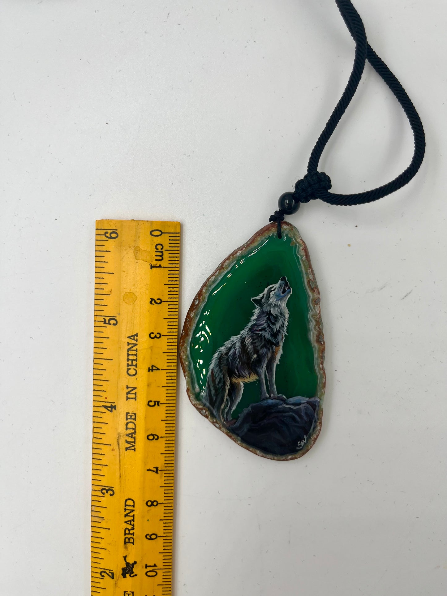 Einzigartige Anhänger /der Wolf/Achat/Hand bemalt