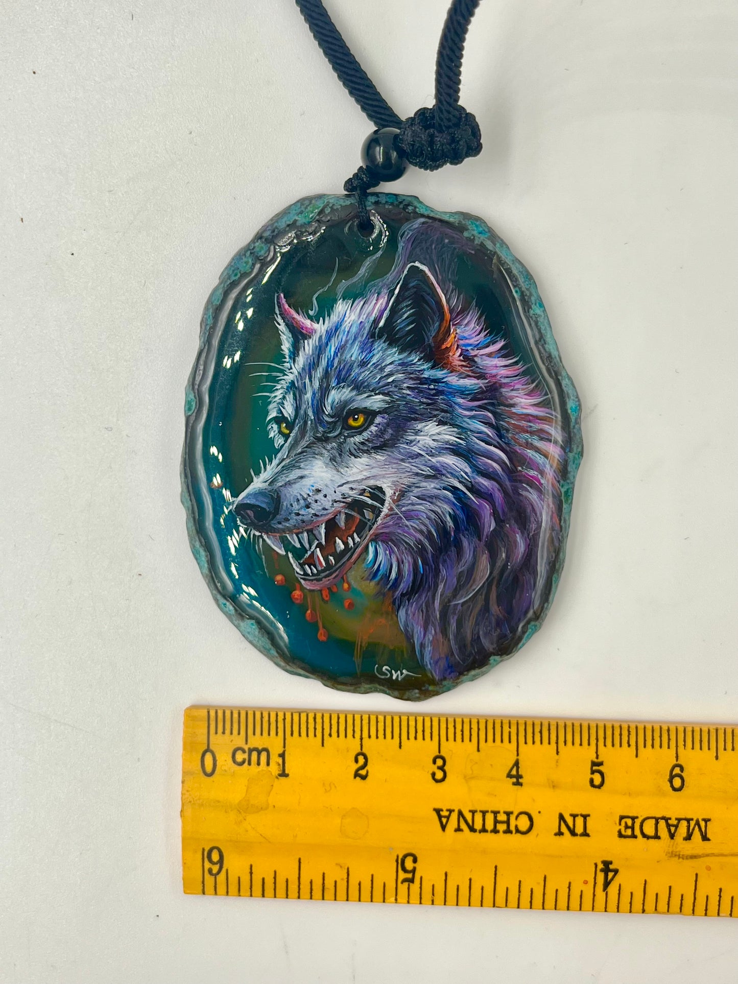 Einzigartige Anhänger /Zorniger Wolf/Achat/Hand bemalt