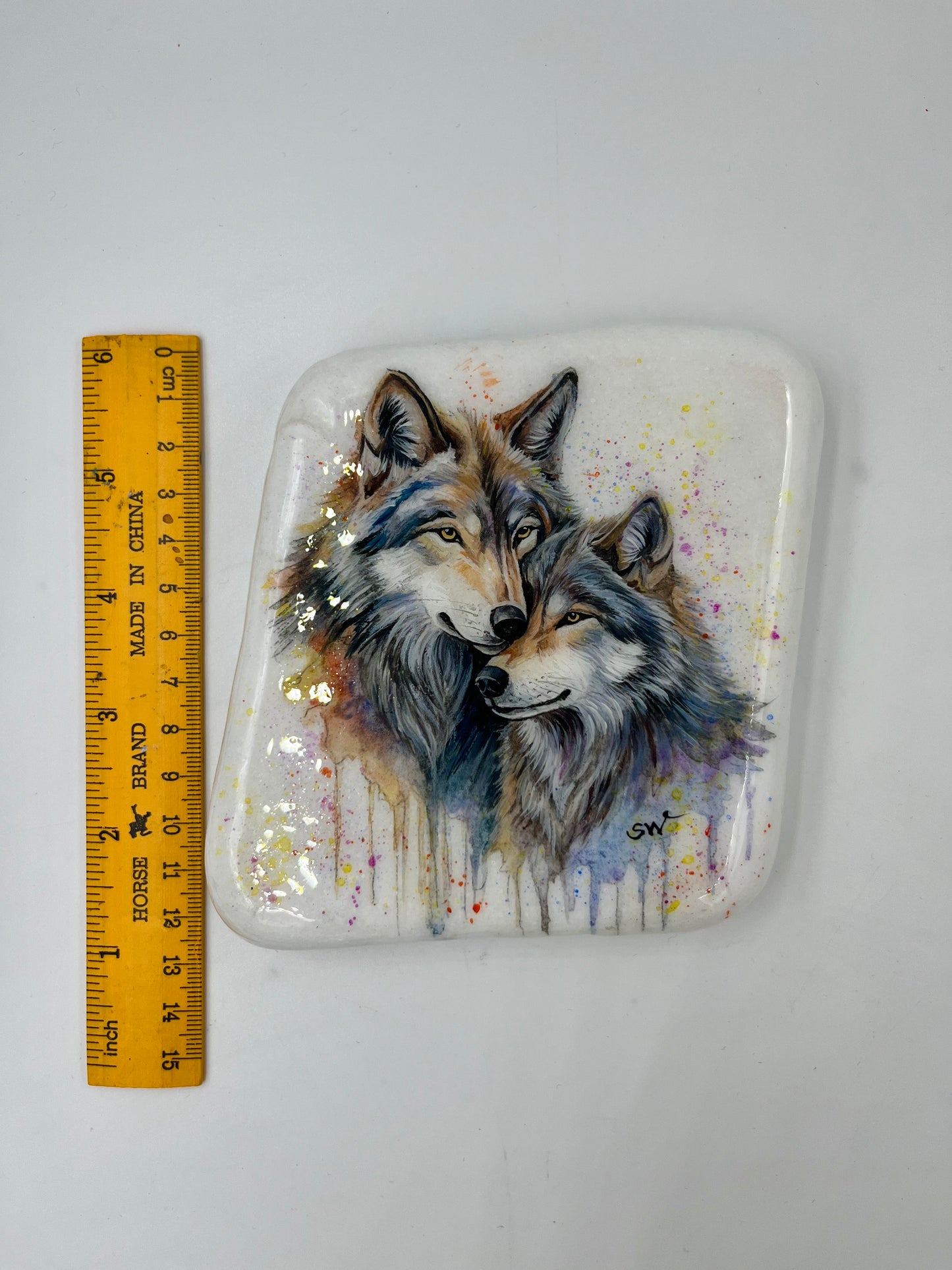 Einzigartig handbemalte Stein/Zwei Wölfe /inklusive Tischstaffelei