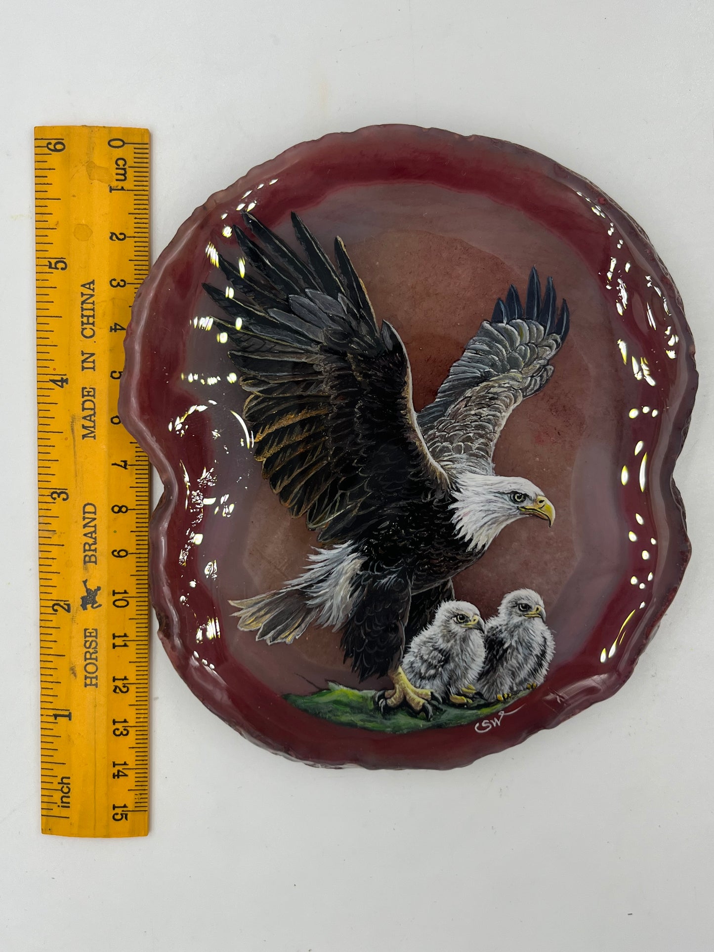 Einzigartige bemalt Achatscheibe/Der Adler und seine zwei Kinder/Hand bemalt /Deko/Tierpotrait/ink.Metallständer