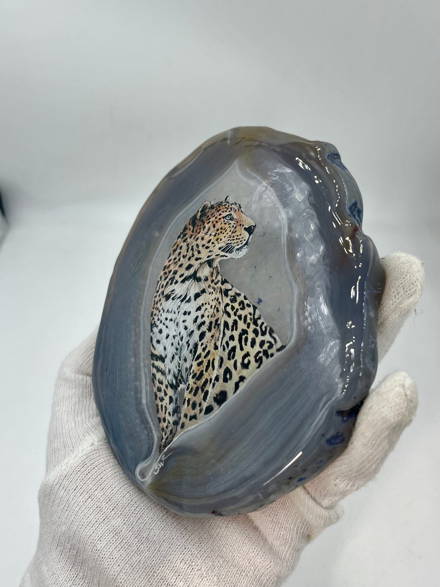 Einzigartige bemalt Achatscheibe/Der Leopard /Hand bemalt /Deko/Tierpotrait/ink.Metallständer