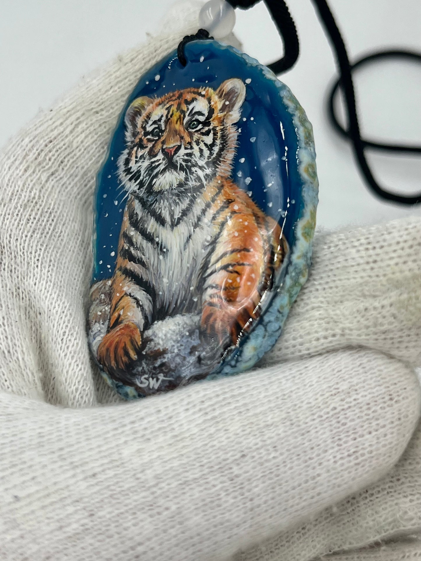 Einzigartige Anhänger /Das Tigerbaby /Achat/Hand bemalt Juwelen und tragbare Kunst /Natur Schmuck