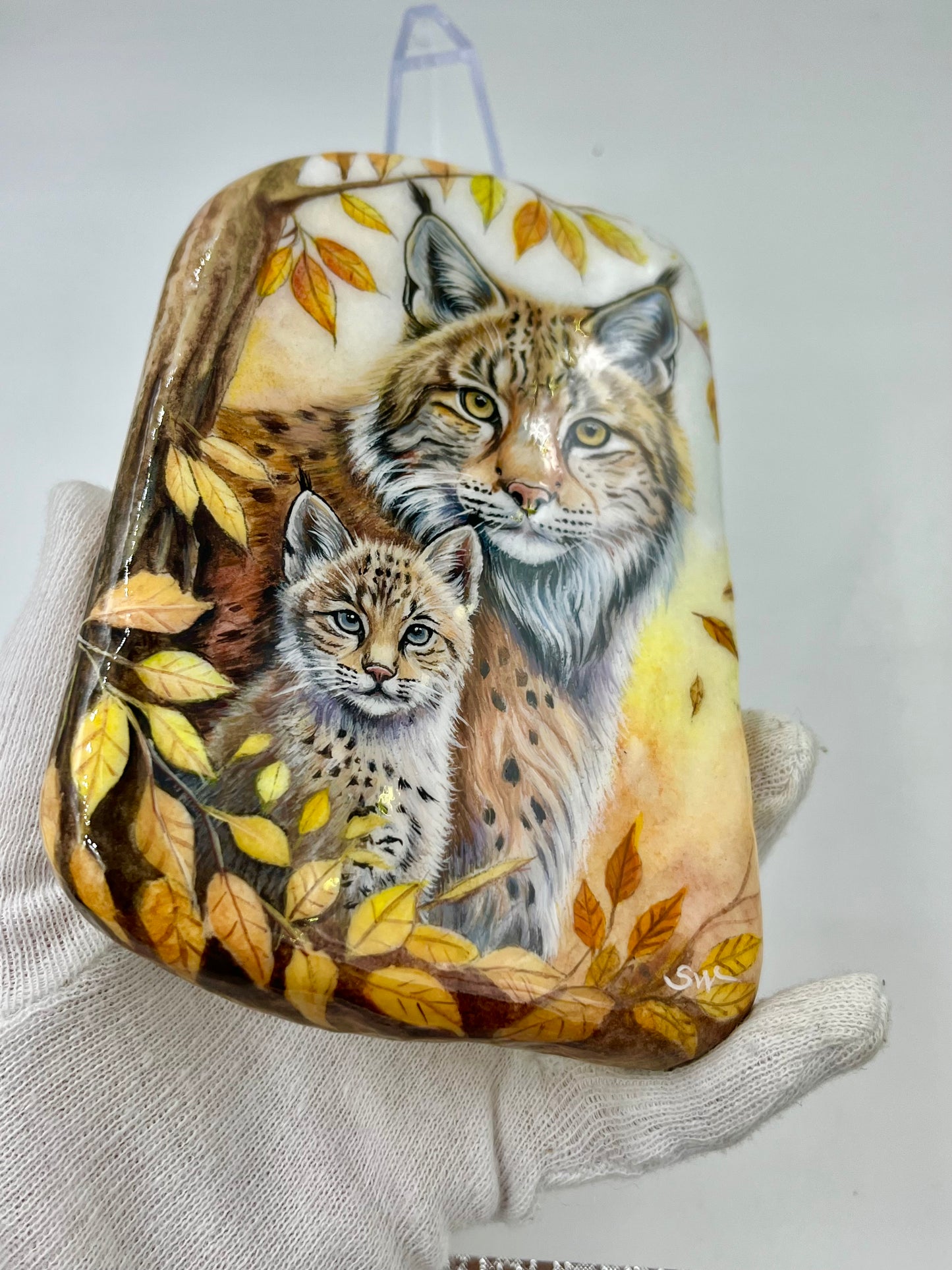Einzigartig handbemalte Stein-Luchs Mama und Kind-inklusive Tischstaffelei