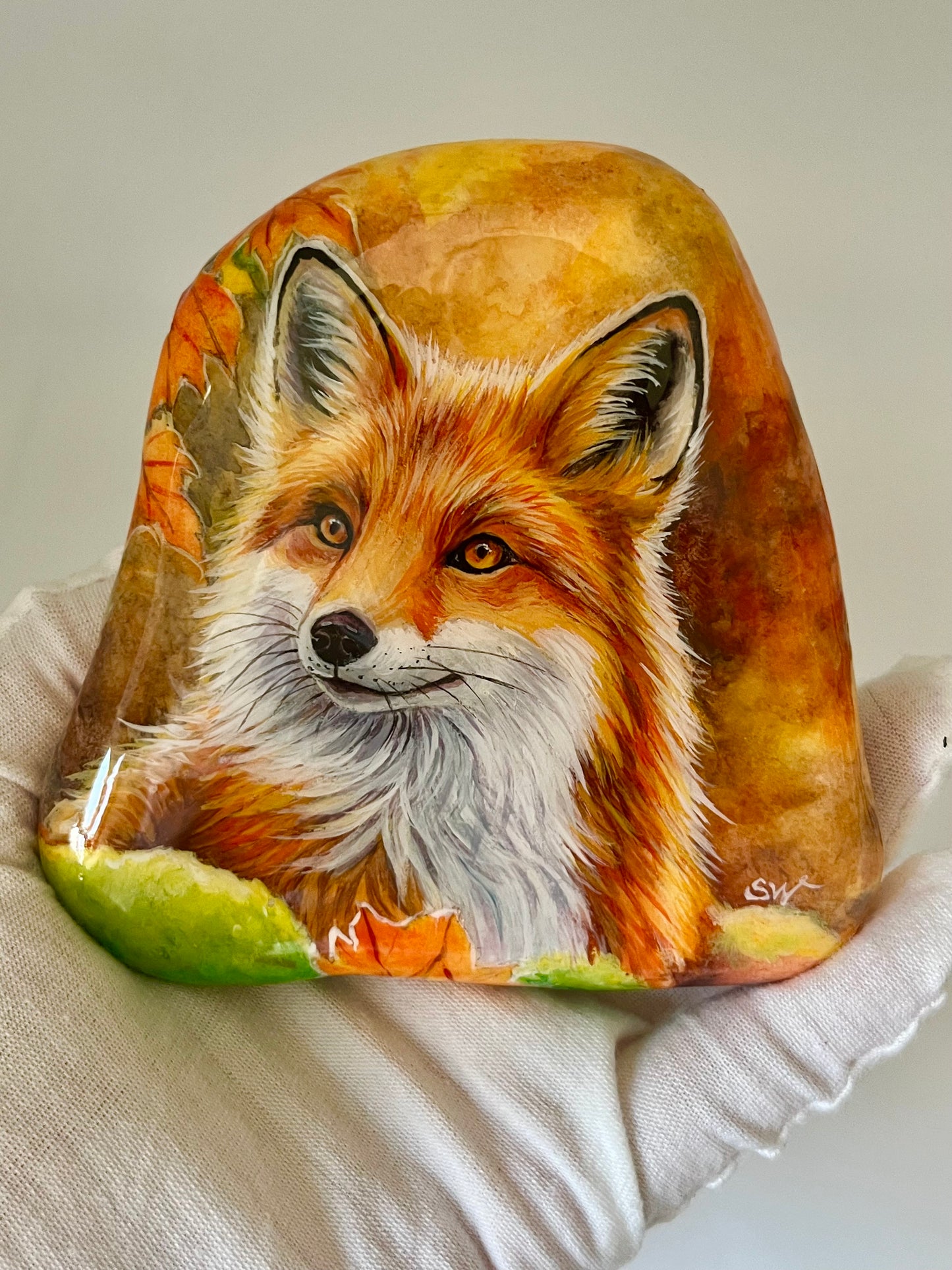 Einzigartig handbemalte Stein/der Fuchs und der Vogel /inklusive Tischstaffele