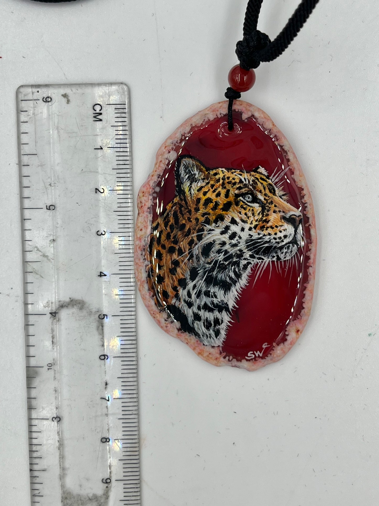 Einzigartige Anhänger /Der Leopard /Achat/Hand bemalt Juwelen und tragbare Kunst /Natur Schmuck