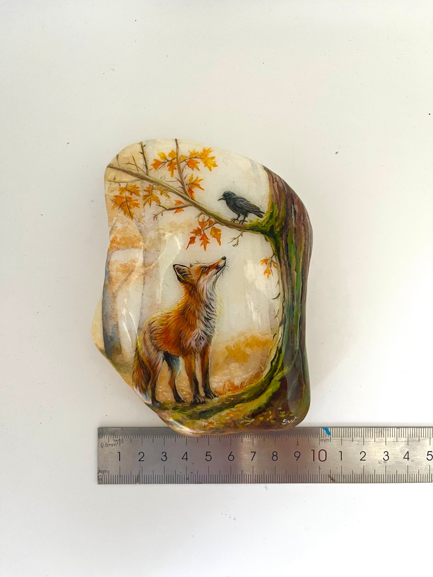 Einzigartig handbemalte Stein/Der Fuchs und der Rabe/inklusive Tischstaffele