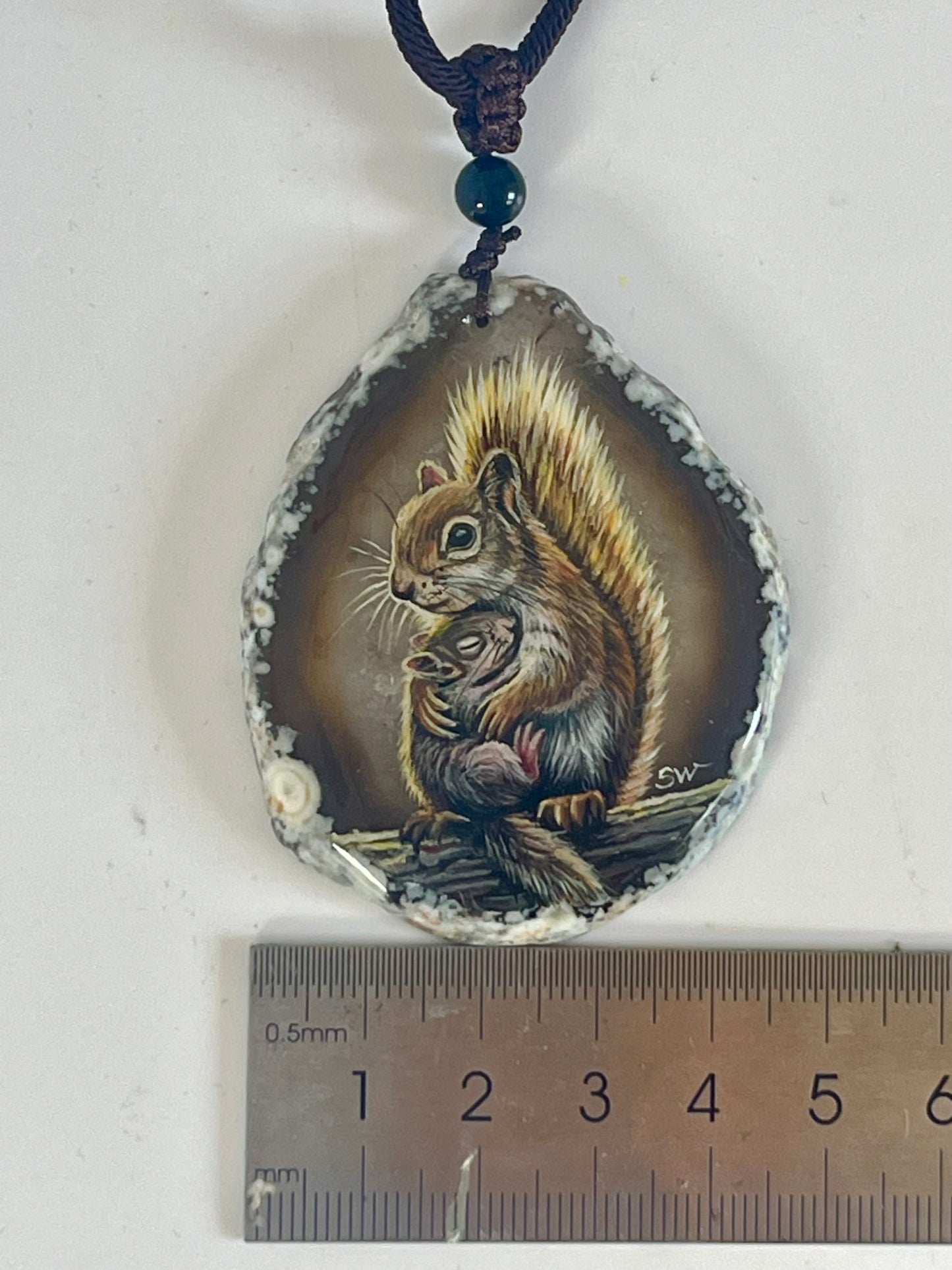 Einzigartige Anhänger /Eichhörchen Mama und Kind/Achat/Hand bemalt Juwelen und tragbare Kunst /Natur Schmuck