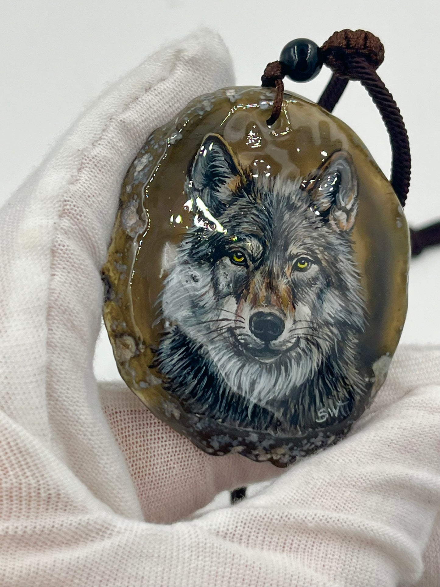 Einzigartige Anhänger /Der Wolf /Achat/Hand bemalt Juwelen und tragbare Kunst /Natur Schmuck