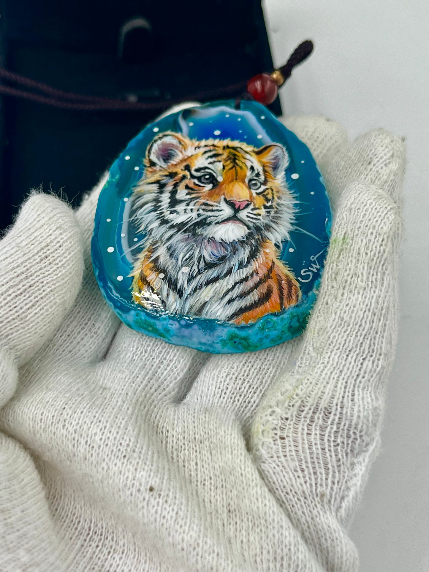 Einzigartige Anhänger /der kleine Tiger/Achat/Hand bemalt