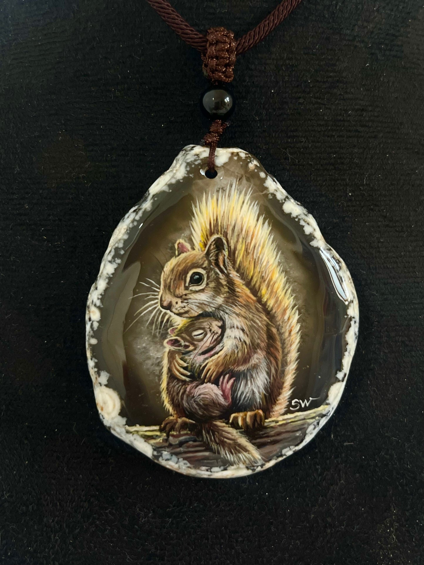Einzigartige Anhänger /Eichhörchen Mama und Kind/Achat/Hand bemalt Juwelen und tragbare Kunst /Natur Schmuck