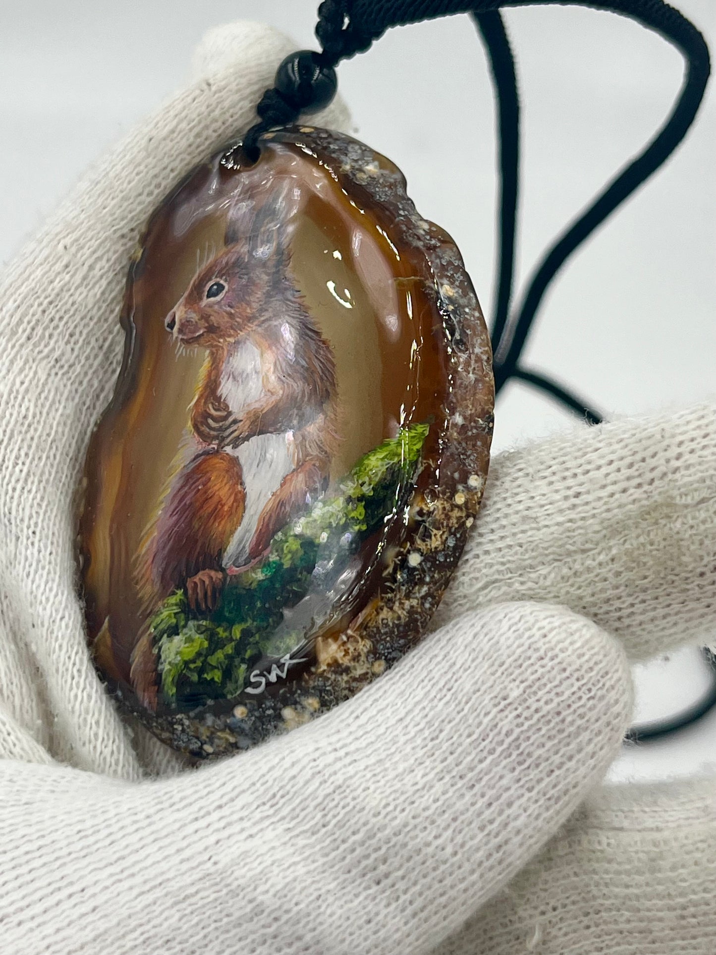 Einzigartige Anhänger /Das Eichhörnchen /Achat/Hand bemalt Juwelen und tragbare Kunst /Natur Schmuck