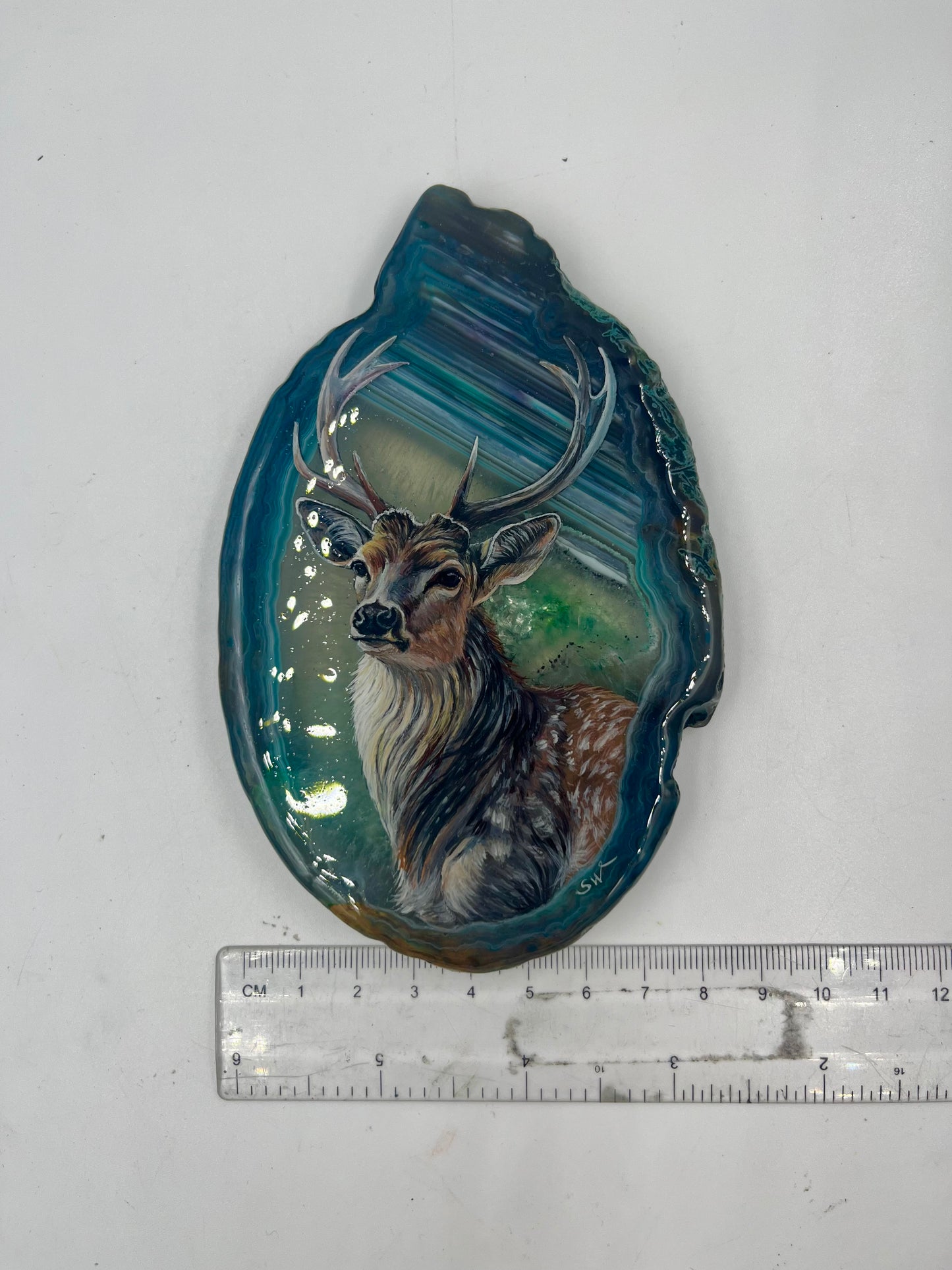 Einzigartige bemalt Achatscheibe/Der Hirsch /Hand bemalt /Deko/Tierpotrait/ink.Metallständer