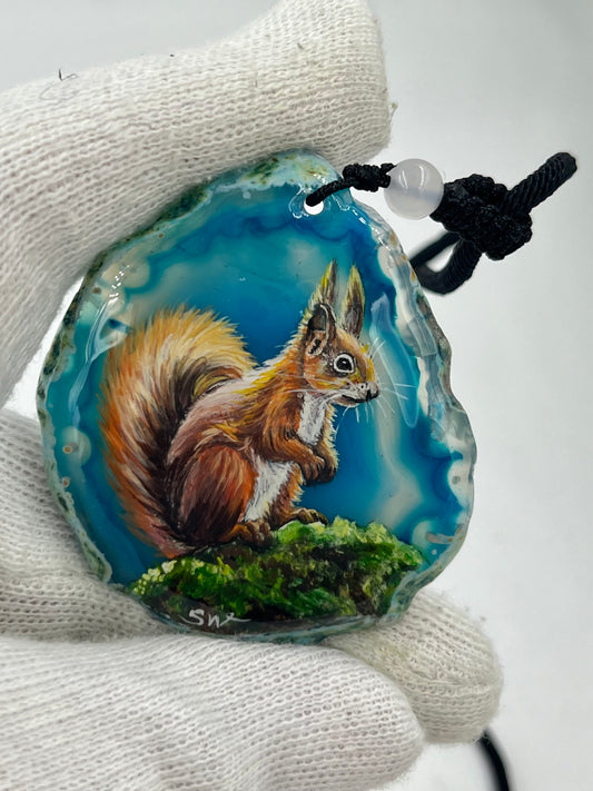 Einzigartige Anhänger /Das Eichhörnchen/Achat/Hand bemalt Juwelen und tragbare Kunst /Natur Schmuck
