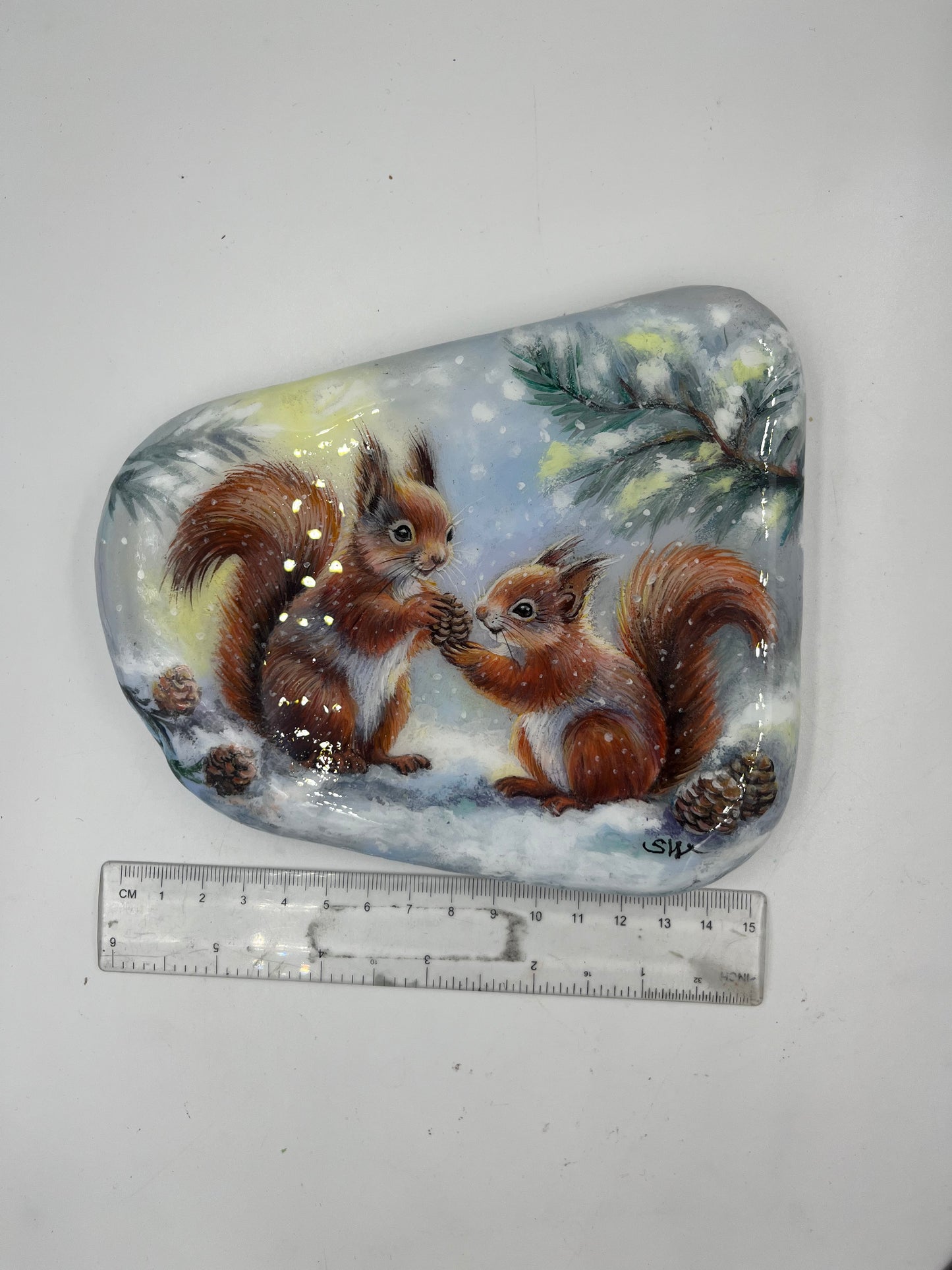 Einzigartig handbemalte große Stein/zwei Eichhörnchen/inklusive Tischstaffelei