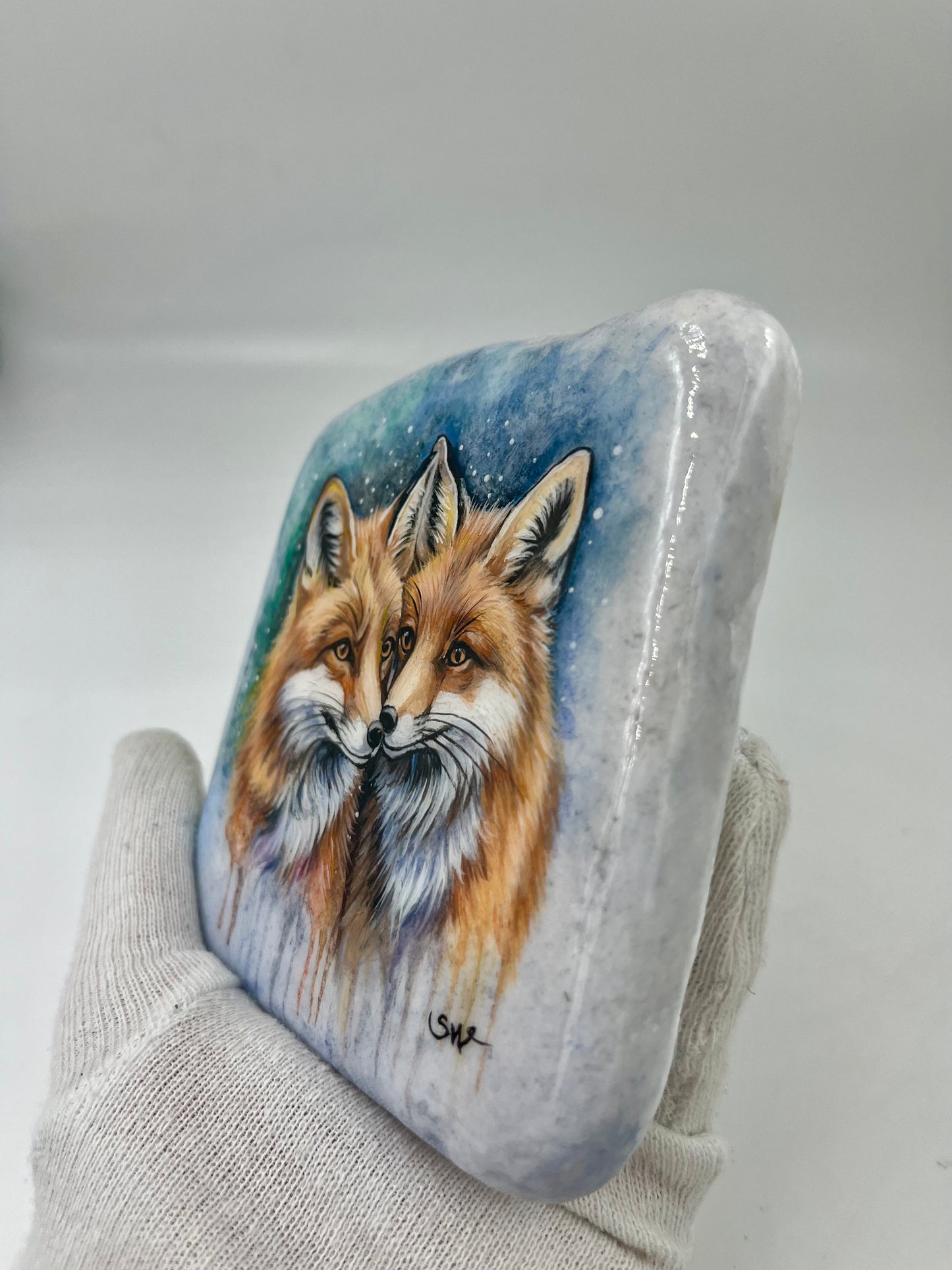 Einzigartig handbemalte Stein/Zwei Fuchs /inklusive Tischstaffelei