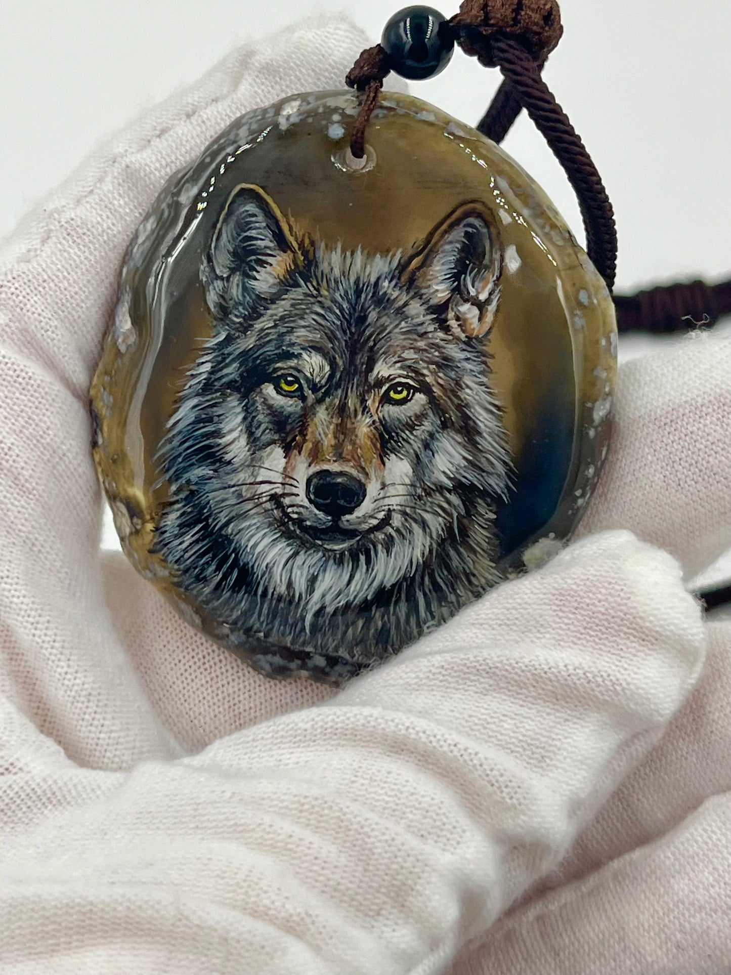 Einzigartige Anhänger /Der Wolf /Achat/Hand bemalt Juwelen und tragbare Kunst /Natur Schmuck