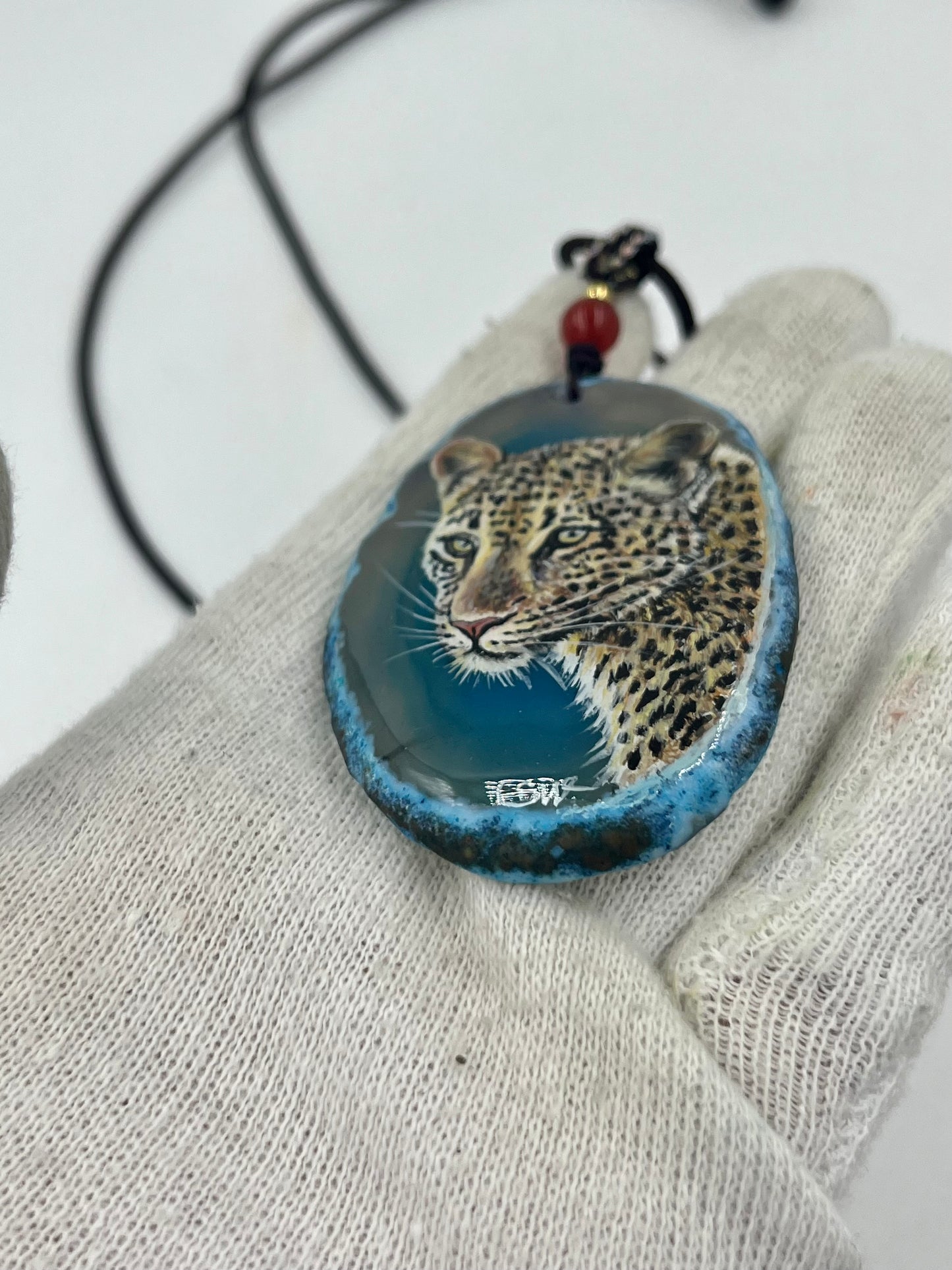 Einzigartige Anhänger /der Leopard/Achat/Hand bemalt