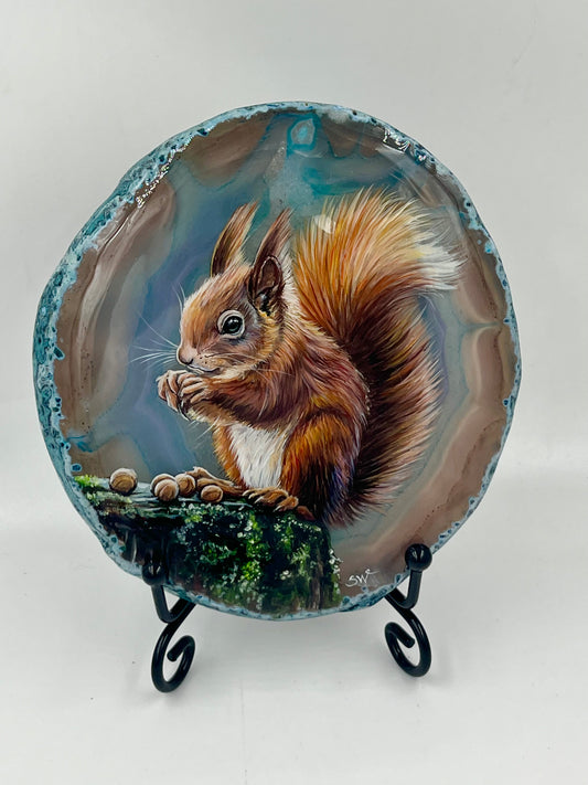 Einzigartige bemalt Achatscheibe/Das Eichhörnchen/Hand bemalt /Deko/Tierpotrait/ink.Metallständer