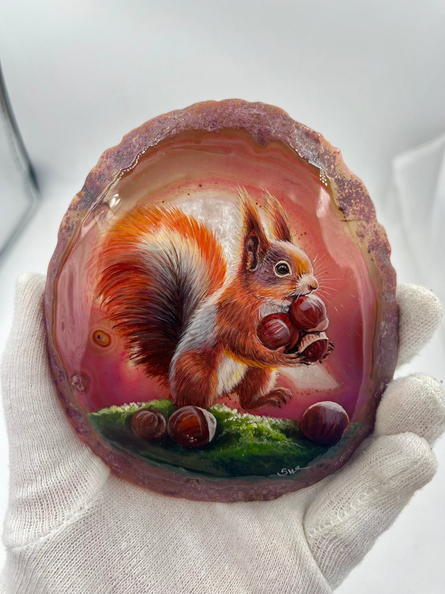 Einzigartige bemalt Achatscheibe/Das Eichhörnchen/Hand bemalt /Deko/Tierpotrait/ink.Metallständer