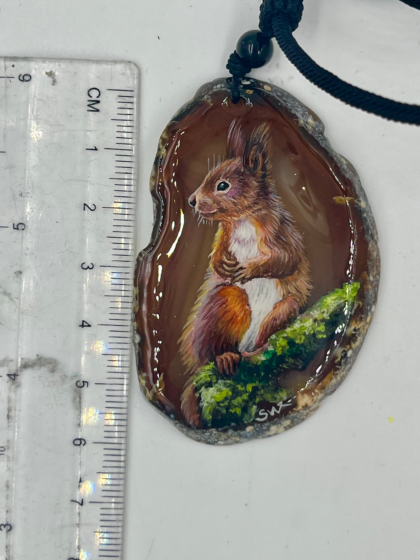 Einzigartige Anhänger /Das Eichhörnchen /Achat/Hand bemalt Juwelen und tragbare Kunst /Natur Schmuck
