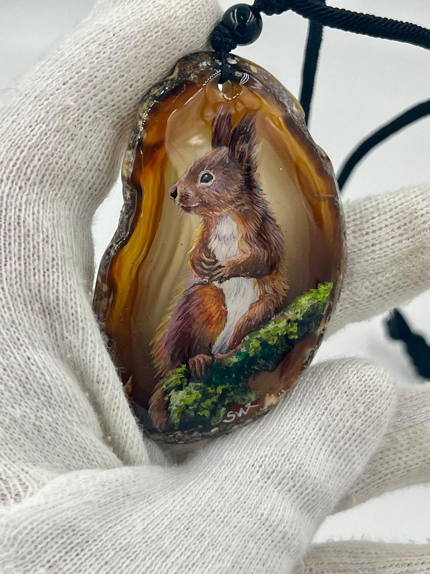 Einzigartige Anhänger /Das Eichhörnchen /Achat/Hand bemalt Juwelen und tragbare Kunst /Natur Schmuck
