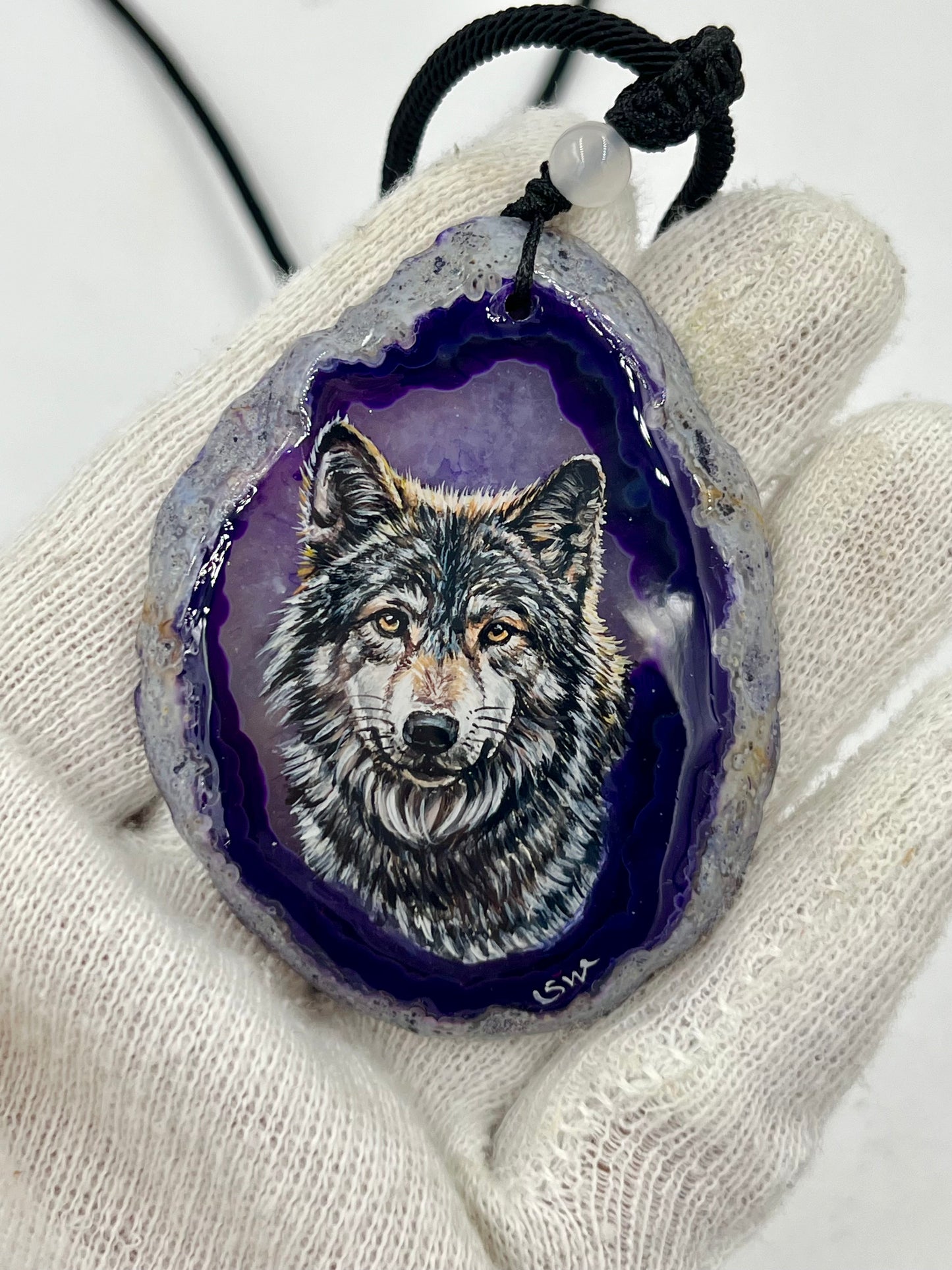 Einzigartige Anhänger /Der Wolf /Achat/Hand bemalt Juwelen und tragbare Kunst /Natur Schmuck