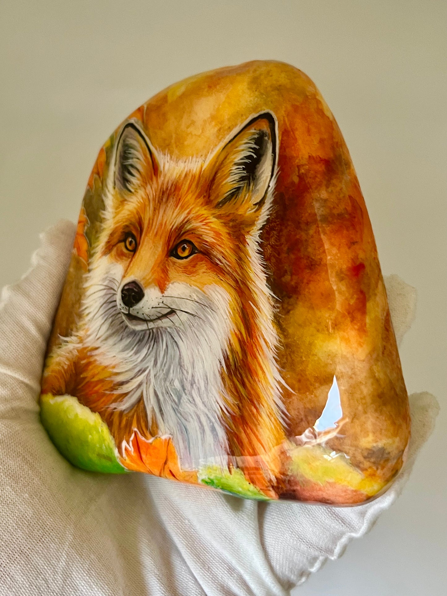 Einzigartig handbemalte Stein/der Fuchs und der Vogel /inklusive Tischstaffele
