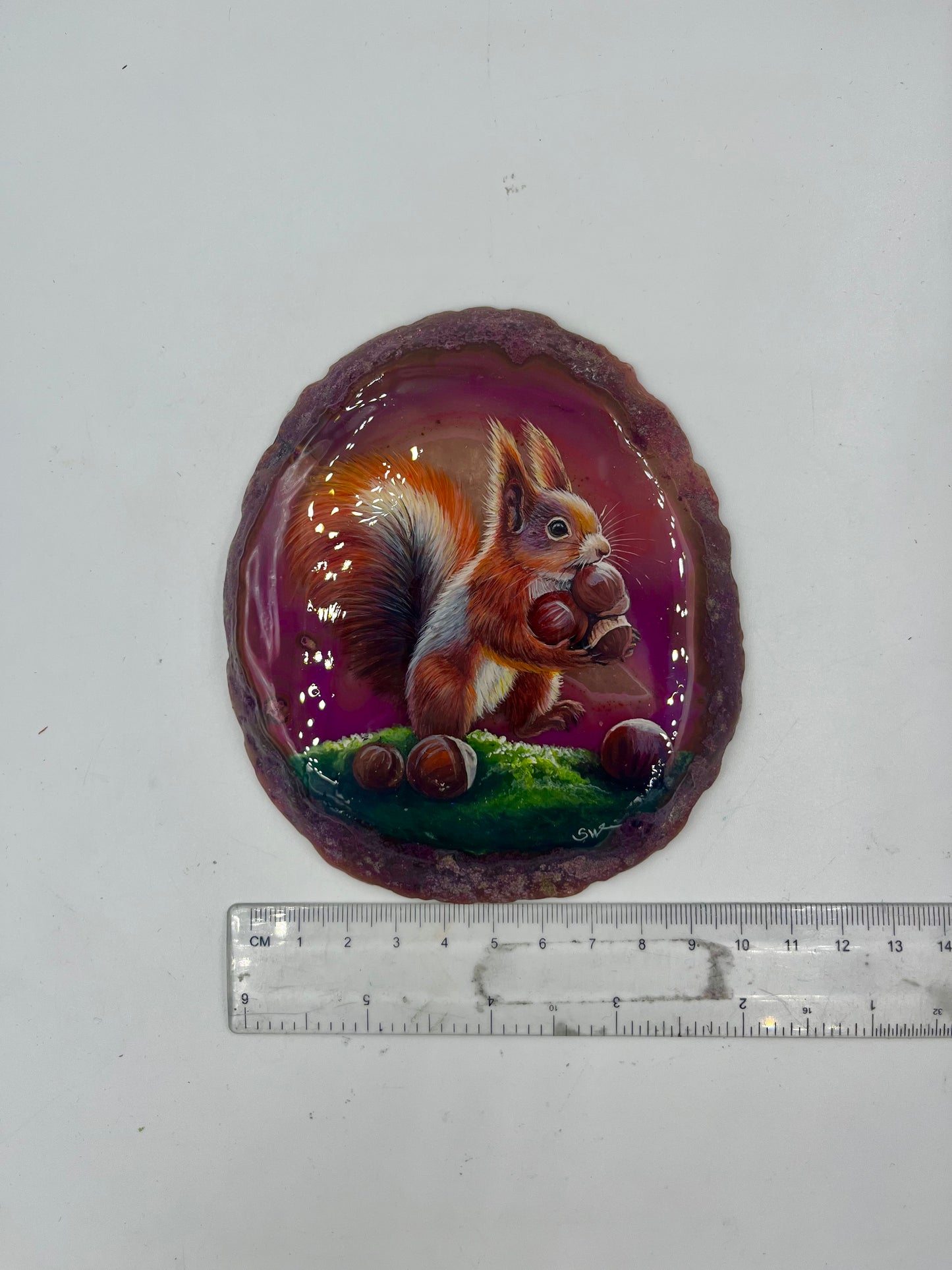 Einzigartige bemalt Achatscheibe/Das Eichhörnchen/Hand bemalt /Deko/Tierpotrait/ink.Metallständer