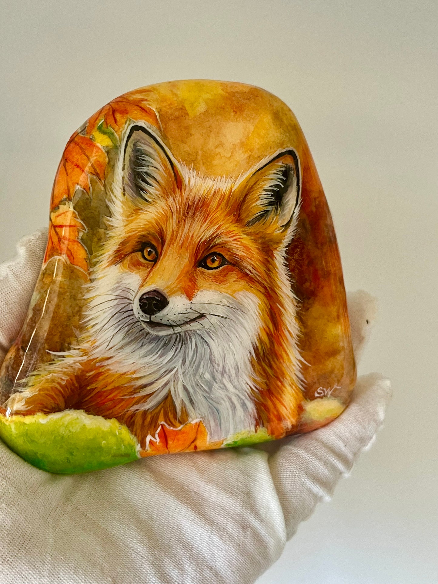 Einzigartig handbemalte Stein/der Fuchs und der Vogel /inklusive Tischstaffele
