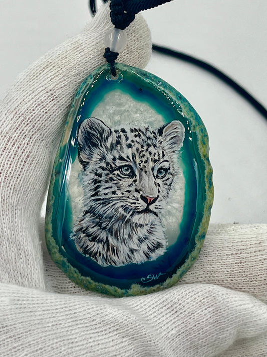 Einzigartige Anhänger /Schneeleoparden-Baby /Achat/Hand bemalt Juwelen und tragbare Kunst /Natur Schmuck