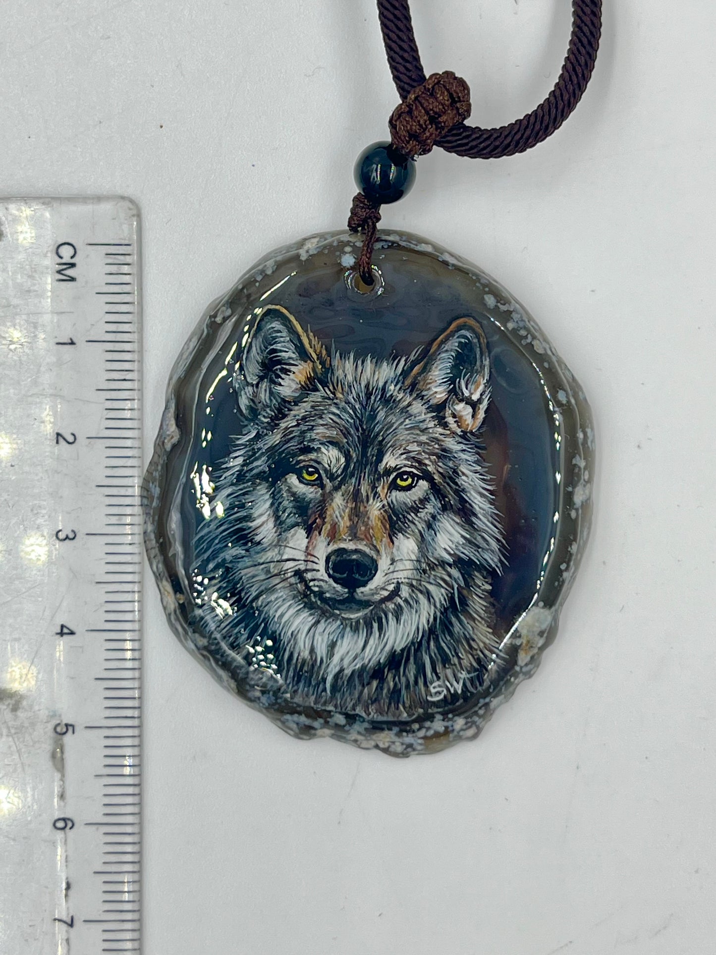 Einzigartige Anhänger /Der Wolf /Achat/Hand bemalt Juwelen und tragbare Kunst /Natur Schmuck