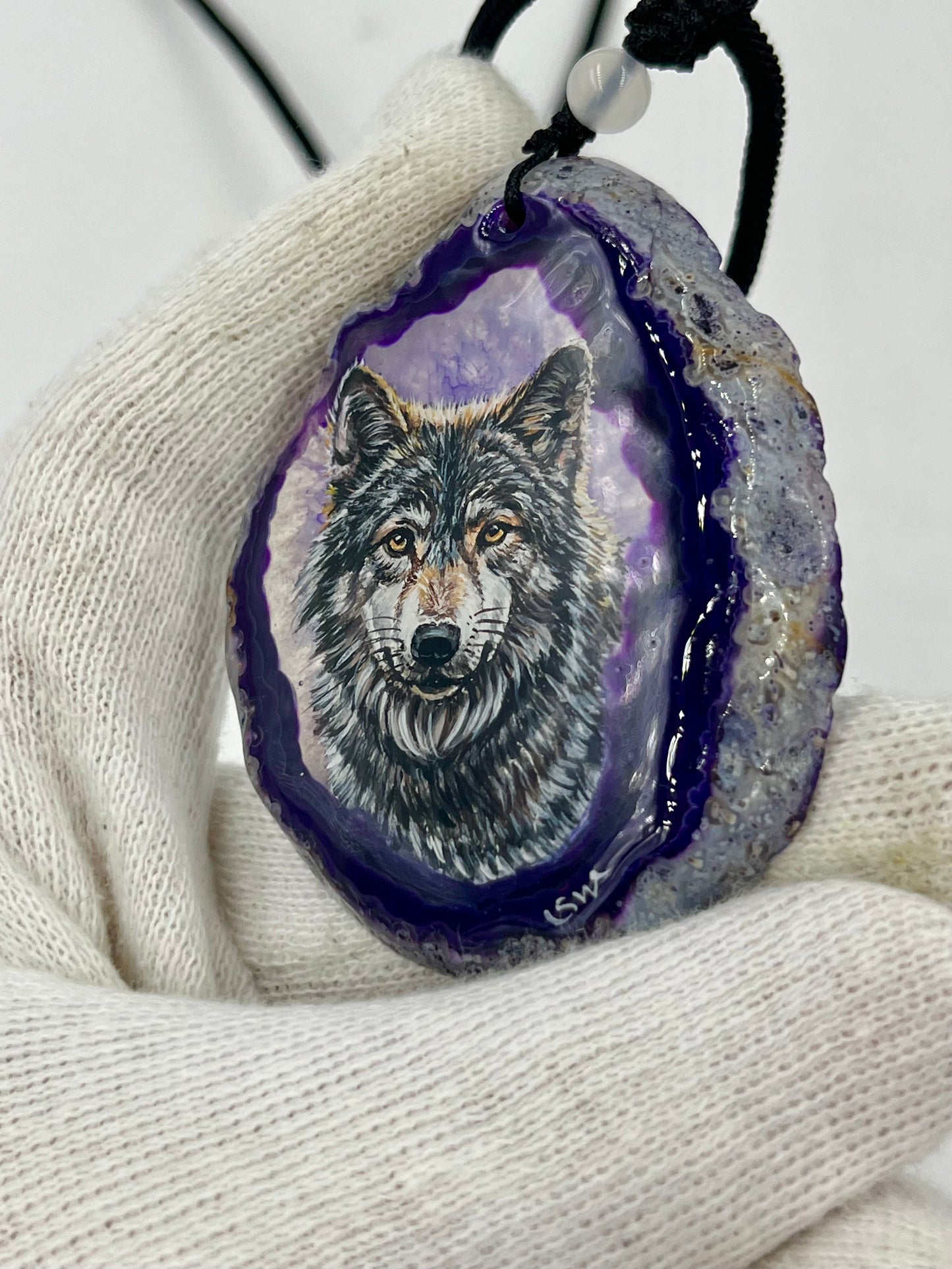Einzigartige Anhänger /Der Wolf /Achat/Hand bemalt Juwelen und tragbare Kunst /Natur Schmuck