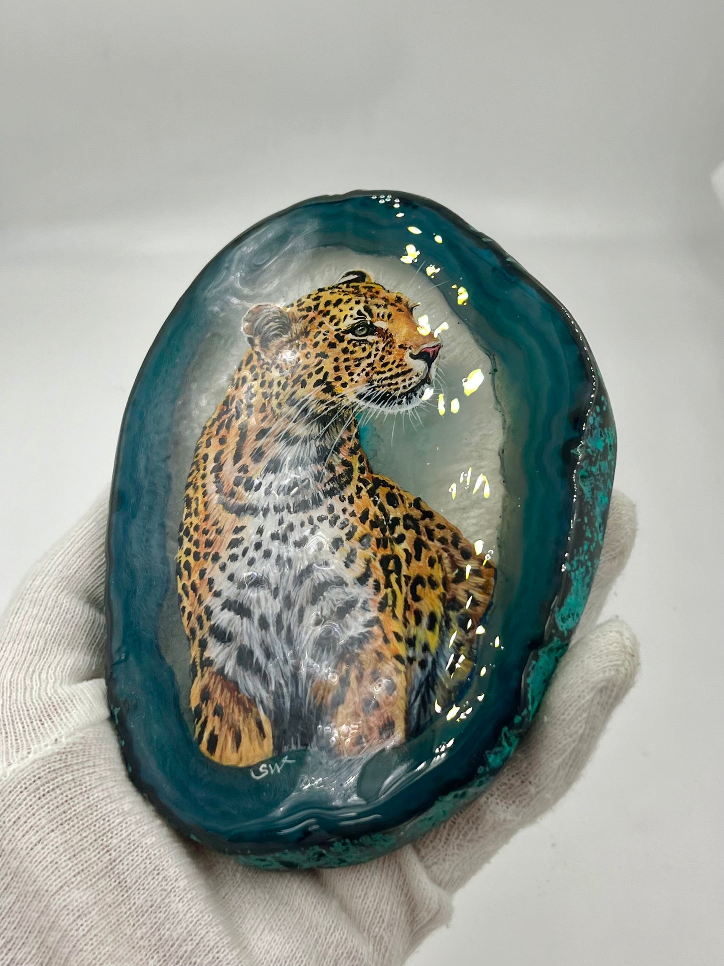 Einzigartige bemalt Achatscheibe/Der Leopard/Hand bemalt /Deko/Tierpotrait/ink.Metallständer