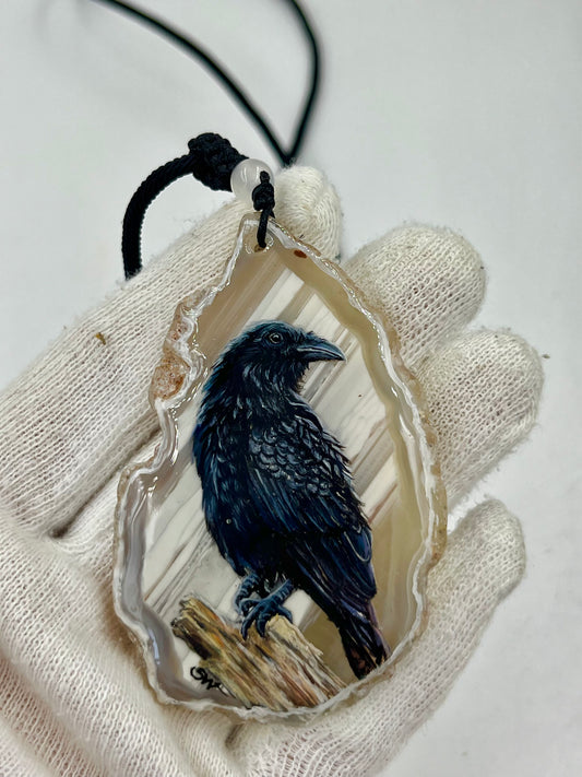 Einzigartige Anhänger /Die Krähe /Achat/Hand bemalt Juwelen und tragbare Kunst /Natur Schmuck