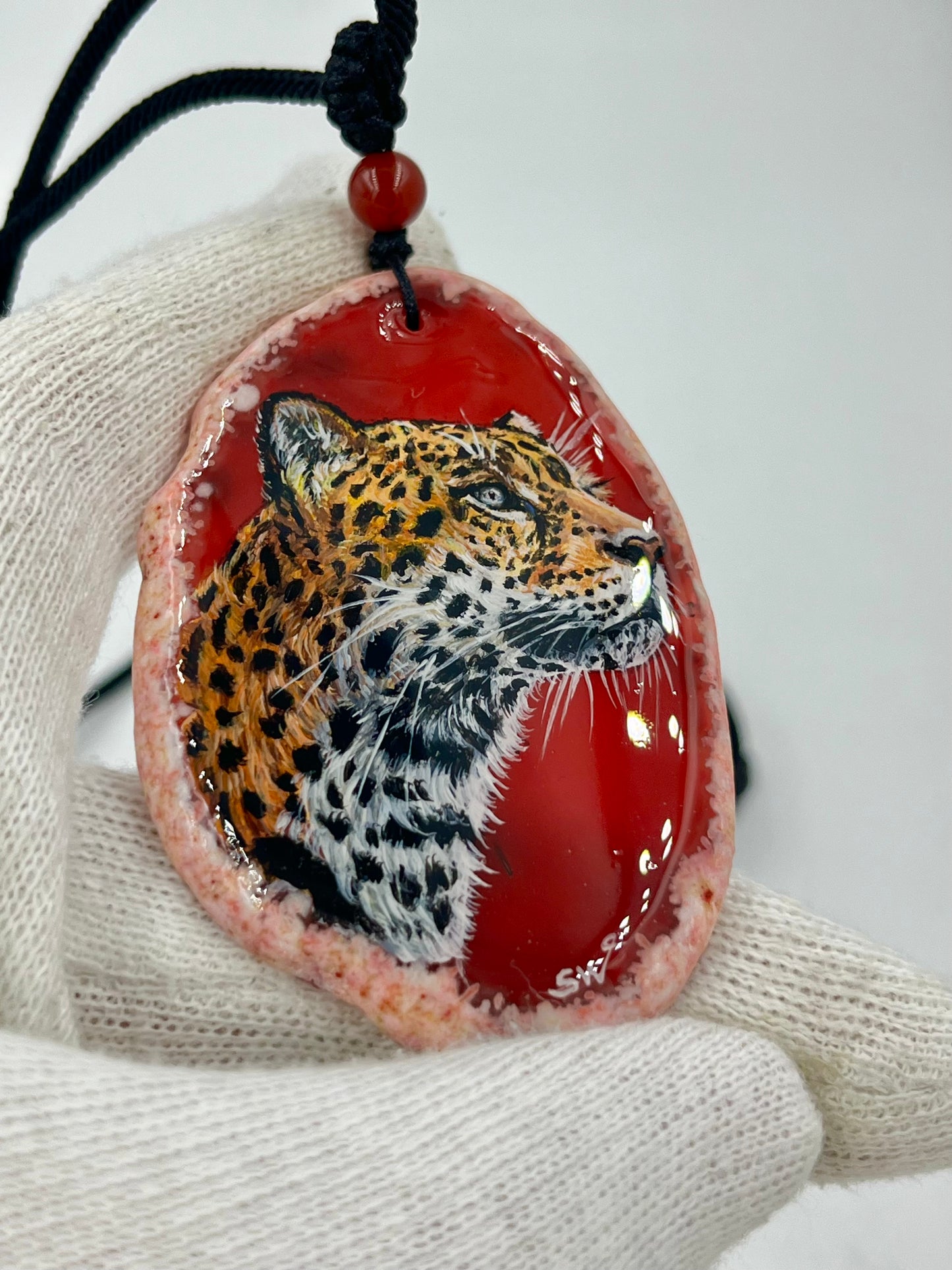 Einzigartige Anhänger /Der Leopard /Achat/Hand bemalt Juwelen und tragbare Kunst /Natur Schmuck