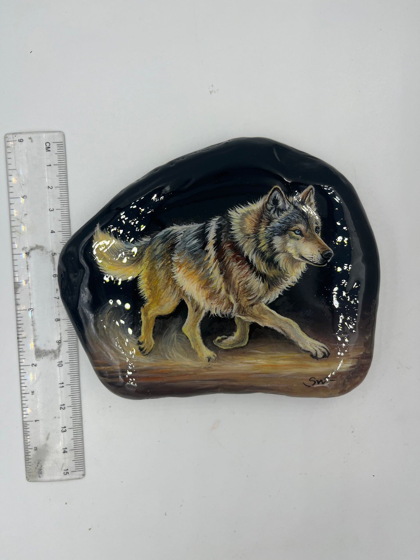 Einzigartig handbemalte /Ein rennender Wolf/inklusive Tischstaffelei