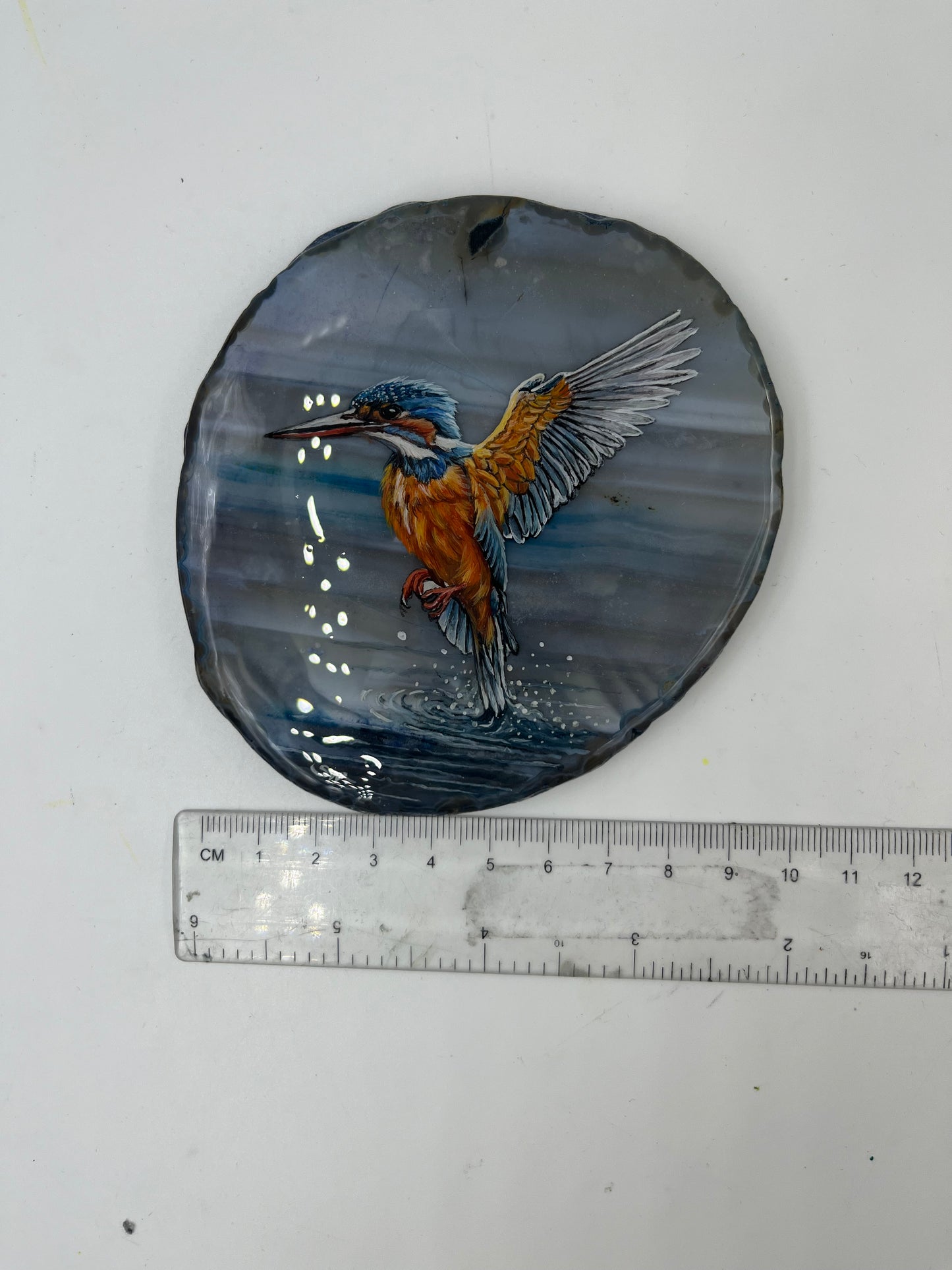 Einzigartige handbemalte Achatscheibe /der Eisvogel/ink.Metallständer