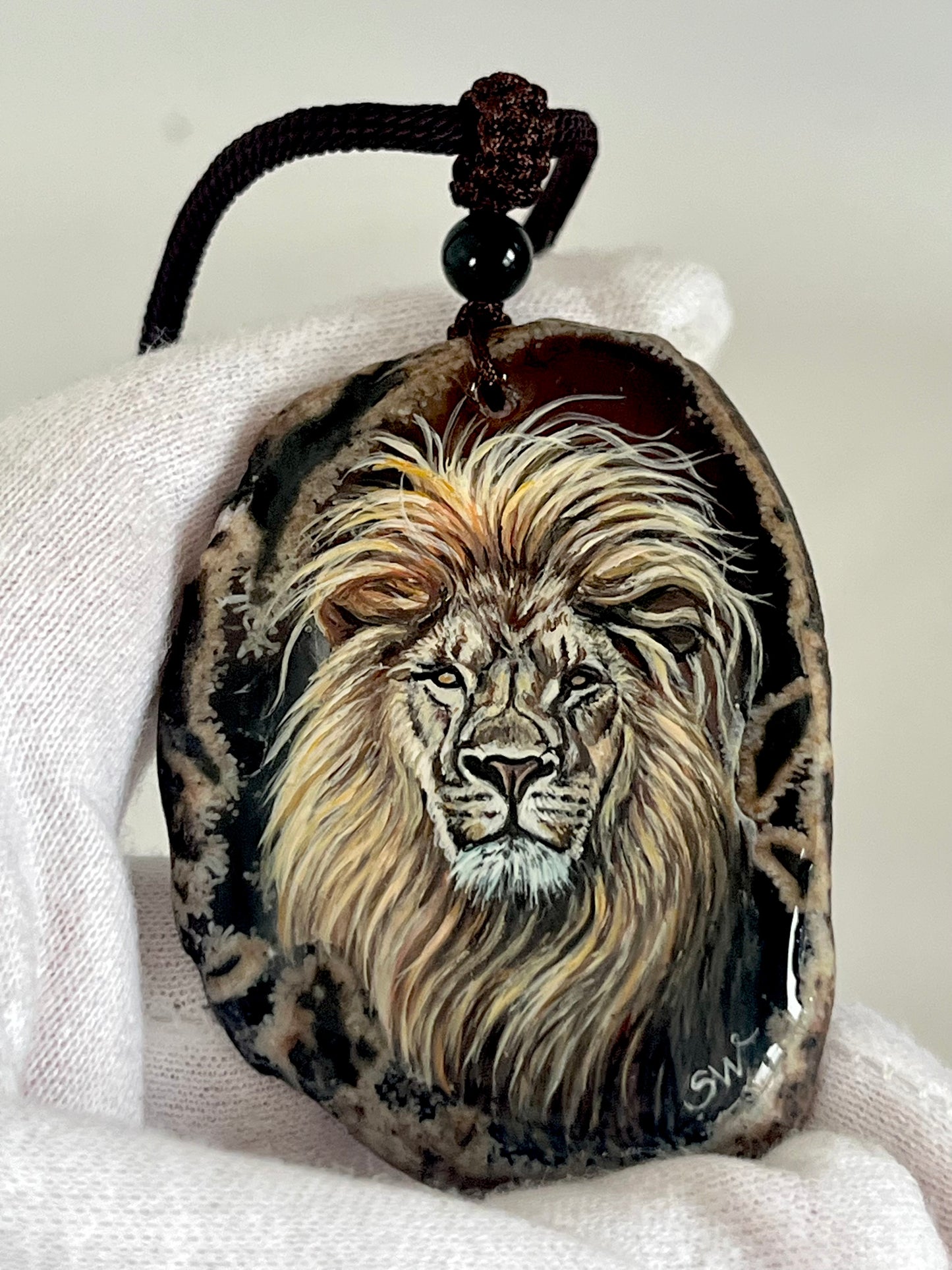 Einzigartige Anhänger /Der Löwe/Achat/Hand bemalt Juwelen und tragbare Kunst /Natur Schmuck