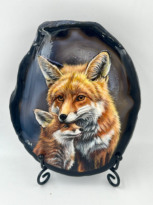Einzigartige bemalt Achatscheibe/Der Fuchs Mama und Kind/Hand bemalt /Deko/Tierpotrait/ink.Metallständer