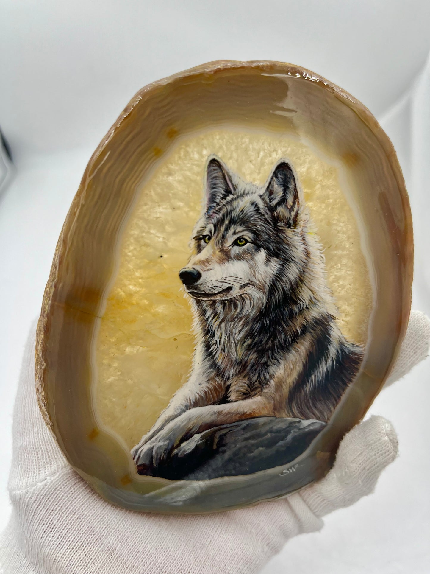 Einzigartige bemalt Achatscheibe/Der Wolf /Hand bemalt /Deko/Tierpotrait/ink.Metallständer