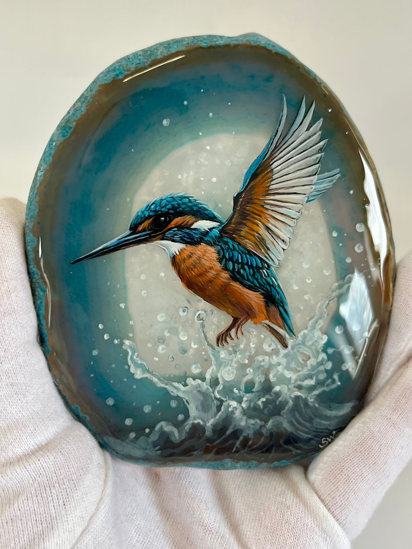 Einzigartige handbemalte Achatscheibe /der Eisvogel/ink.Metallständer