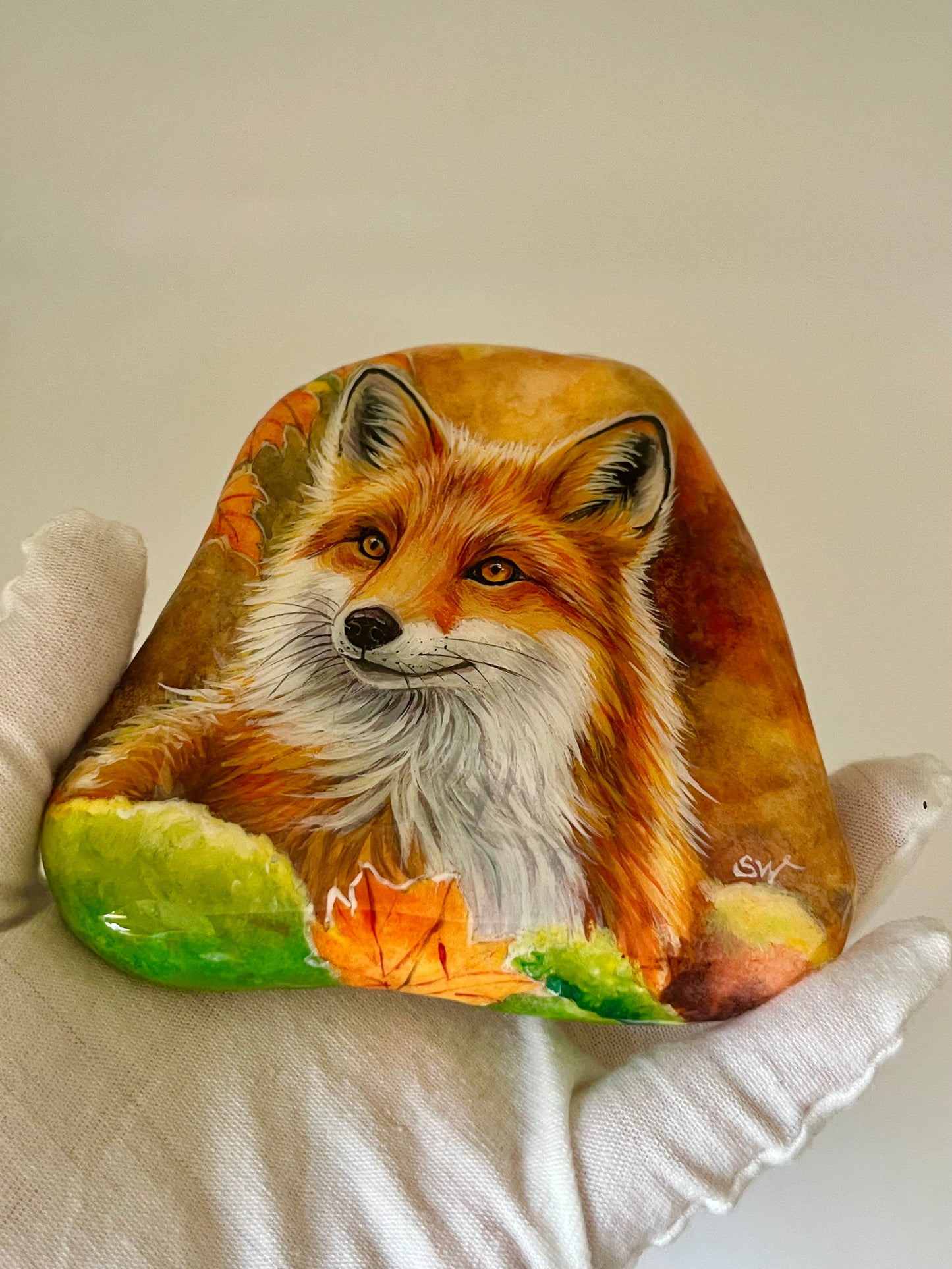 Einzigartig handbemalte Stein/der Fuchs und der Vogel /inklusive Tischstaffele
