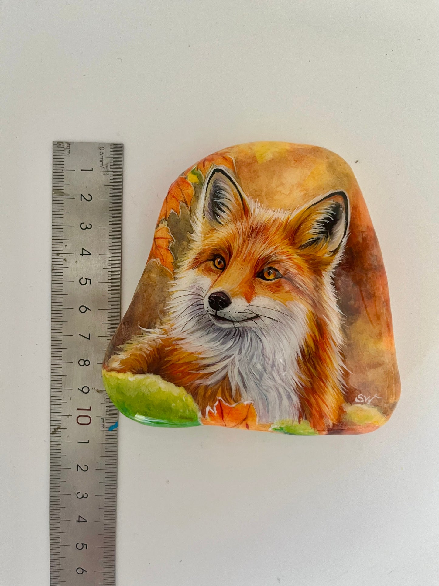 Einzigartig handbemalte Stein/der Fuchs und der Vogel /inklusive Tischstaffele