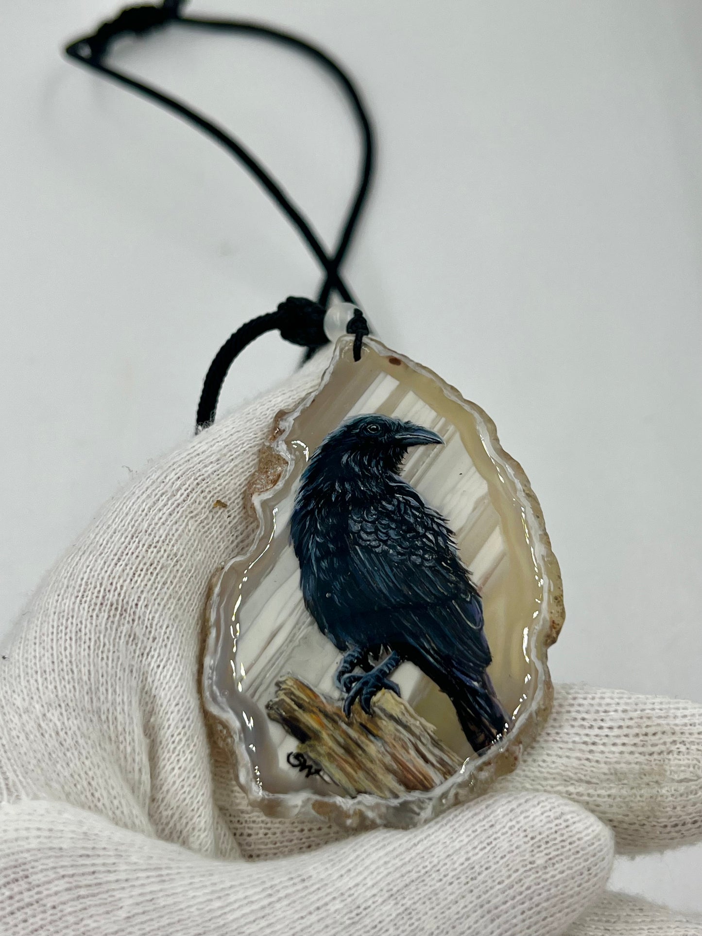 Einzigartige Anhänger /Die Krähe /Achat/Hand bemalt Juwelen und tragbare Kunst /Natur Schmuck