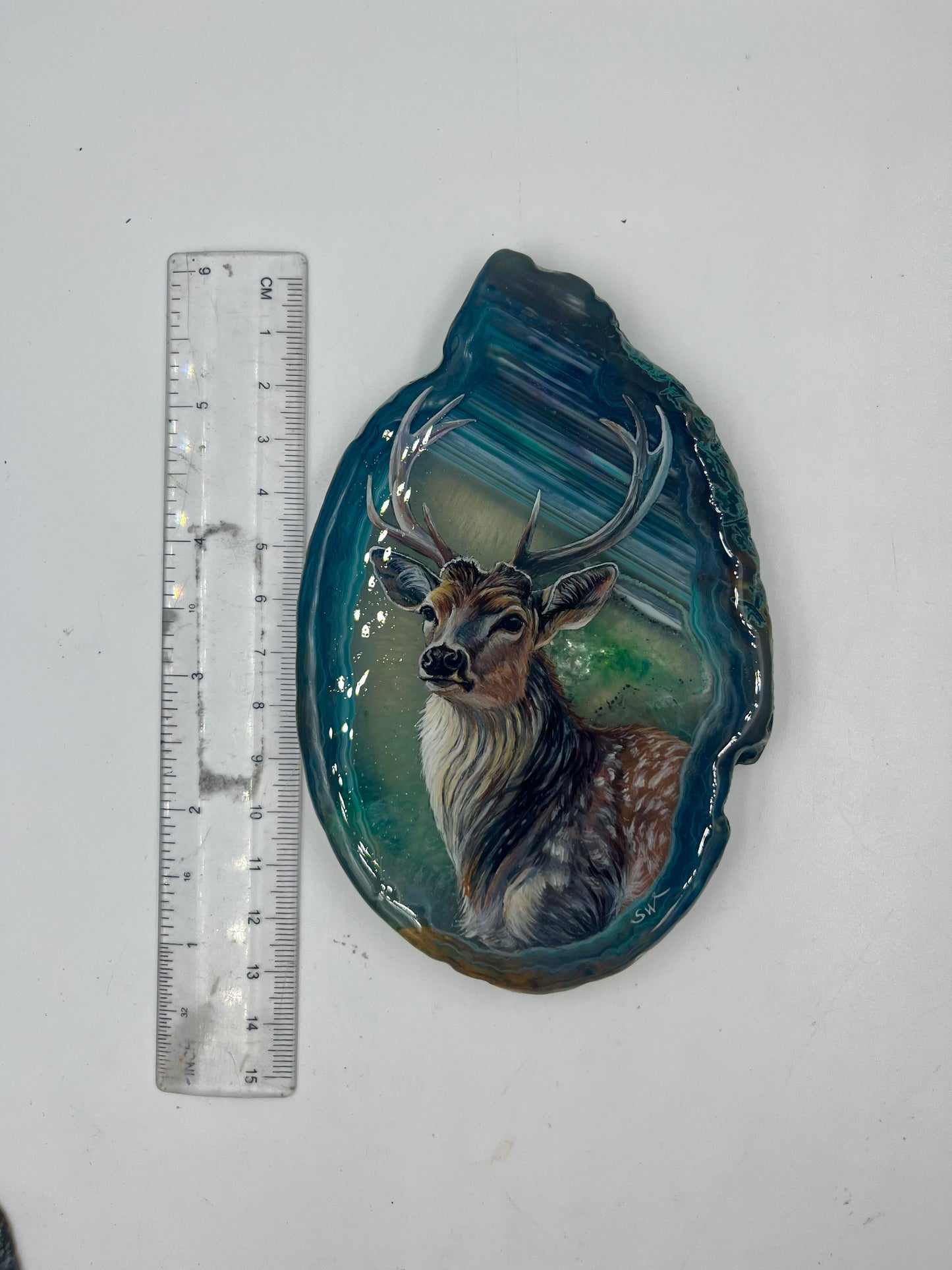 Einzigartige bemalt Achatscheibe/Der Hirsch /Hand bemalt /Deko/Tierpotrait/ink.Metallständer
