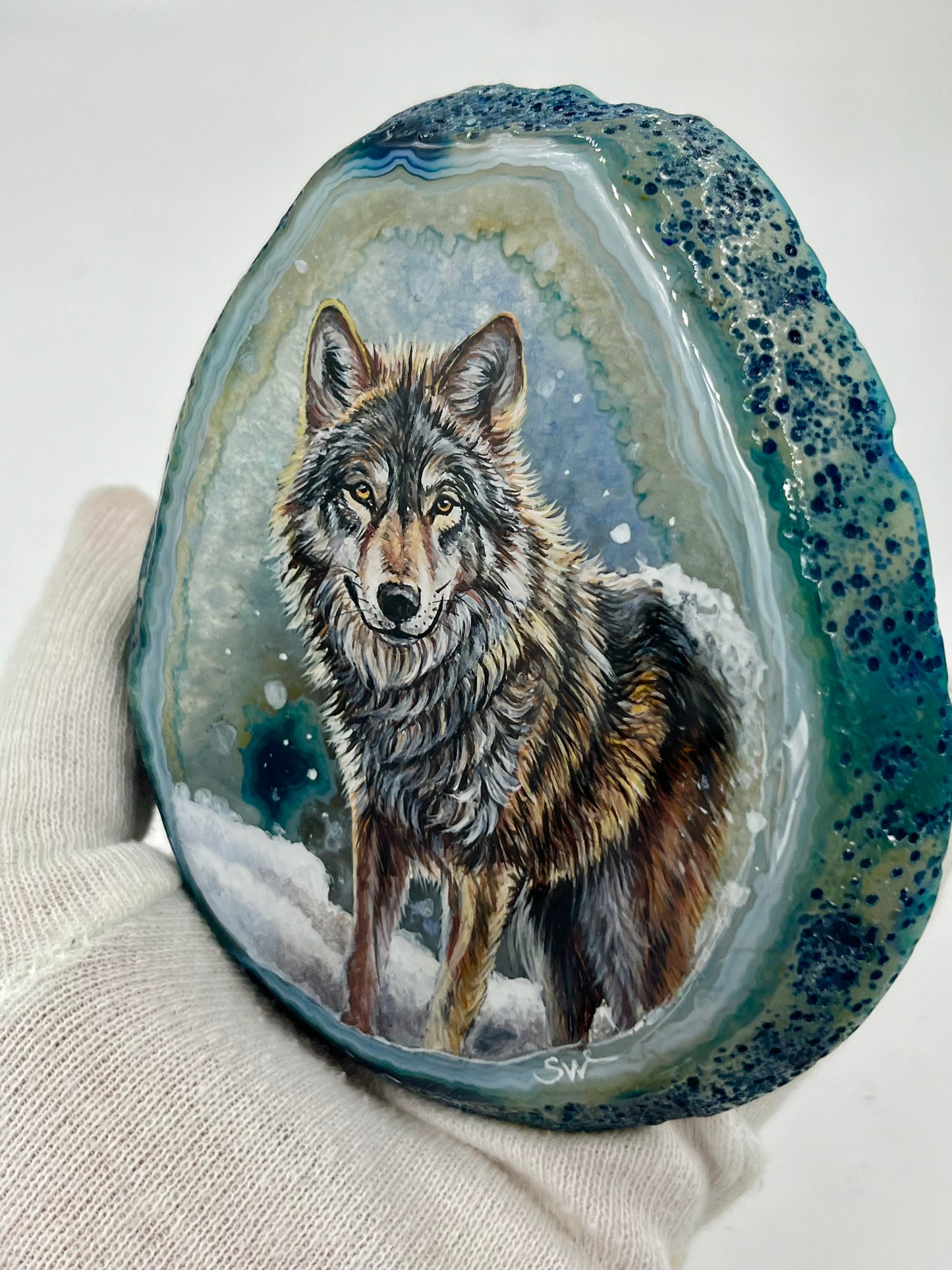 Einzigartige bemalt Achatscheibe/Der Wolf /Hand bemalt /Deko/Tierpotrait/ink.Metallständer