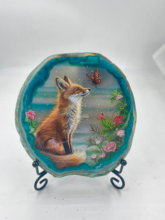 Einzigartige bemalt Achatscheibe/ Der Fuchs und der Schmetterling/Hand bemalt /Deko/Tierpotrait/ink.Metallständer