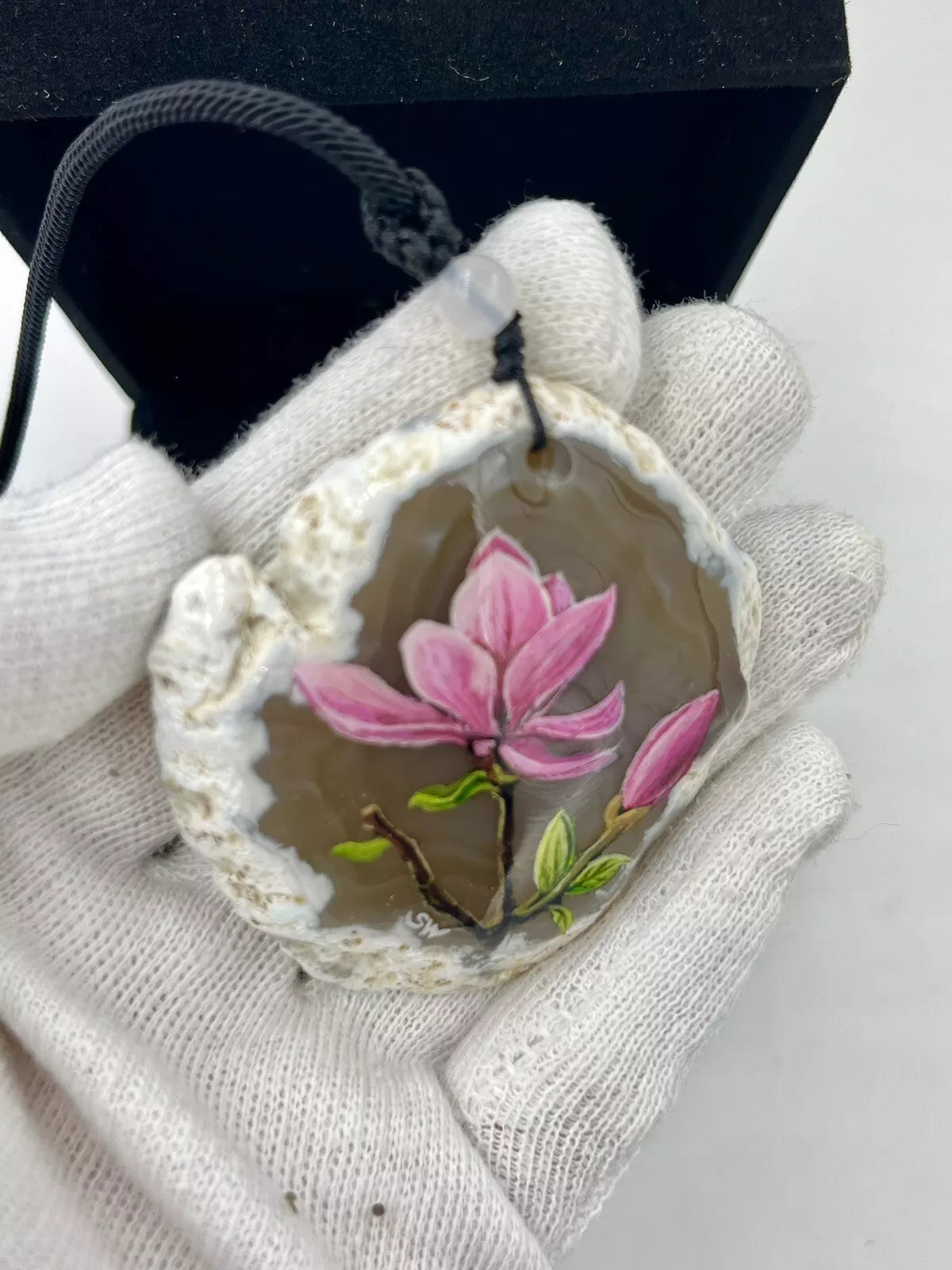 Einzigartige Anhänger /Yulan-Magnolie/Achat/Hand bemalt Juwelen und tragbare Kunst /Natur Schmuck