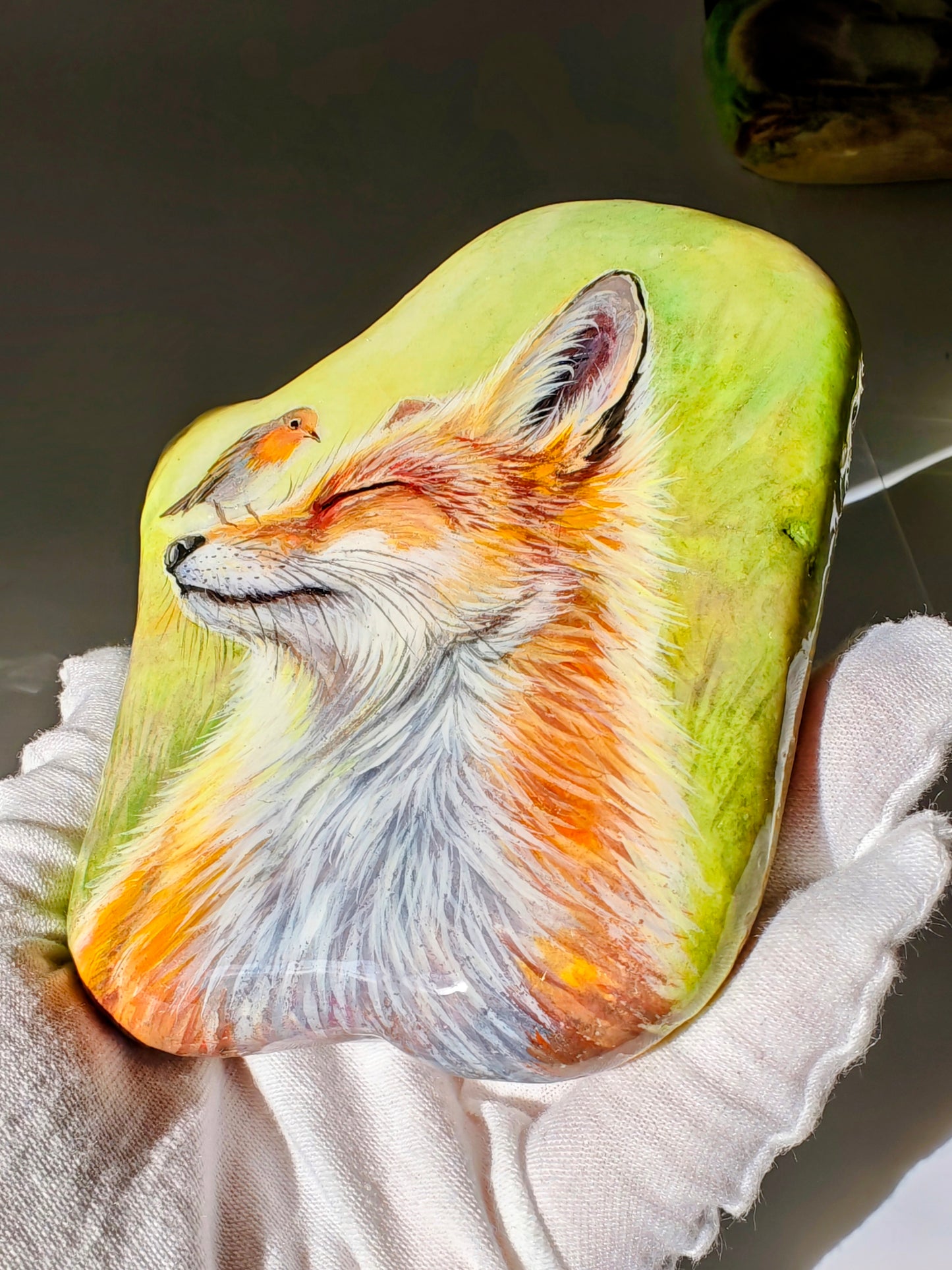 Einzigartig handbemalte Stein/der Fuchs und der Vogel /inklusive Tischstaffele